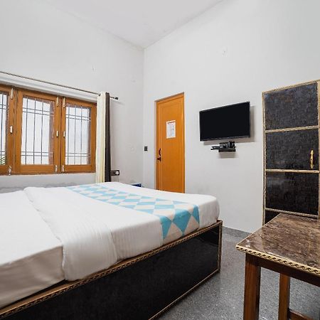 Hotel O Home Gautam Homestay Ντεχραντούν Εξωτερικό φωτογραφία