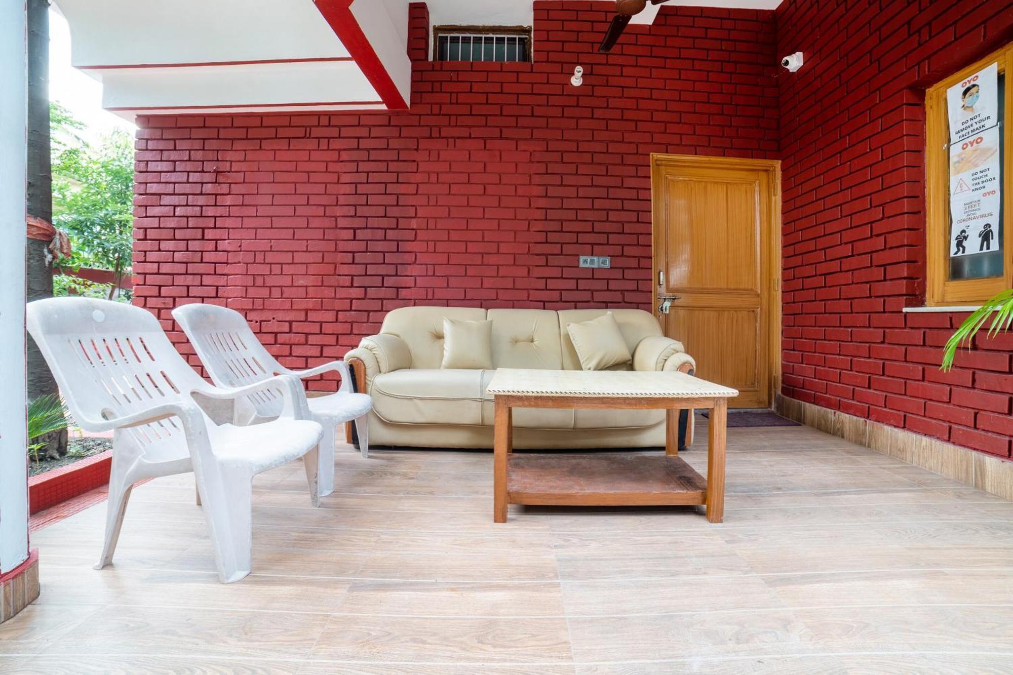 Hotel O Home Gautam Homestay Ντεχραντούν Εξωτερικό φωτογραφία