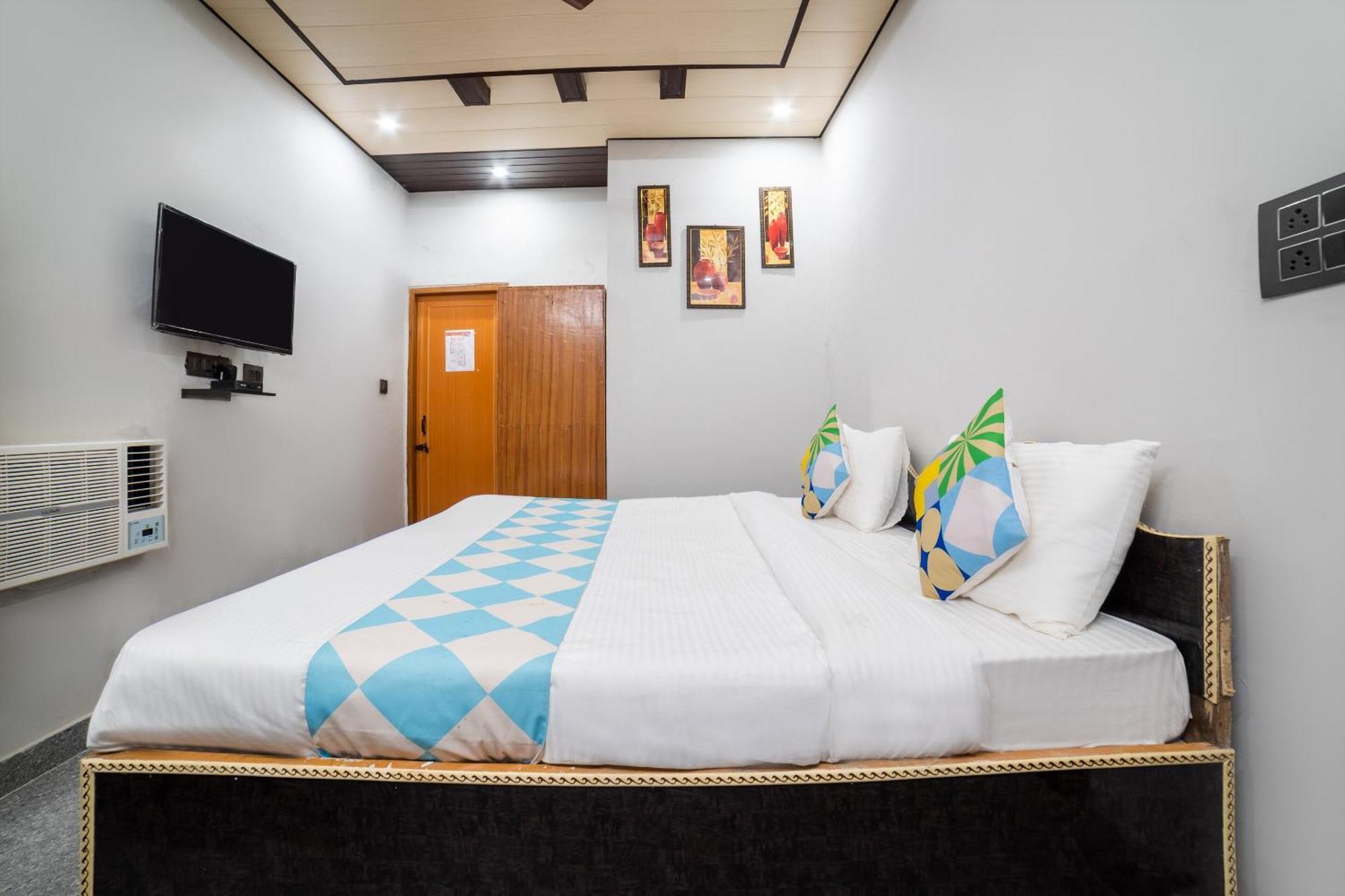 Hotel O Home Gautam Homestay Ντεχραντούν Εξωτερικό φωτογραφία