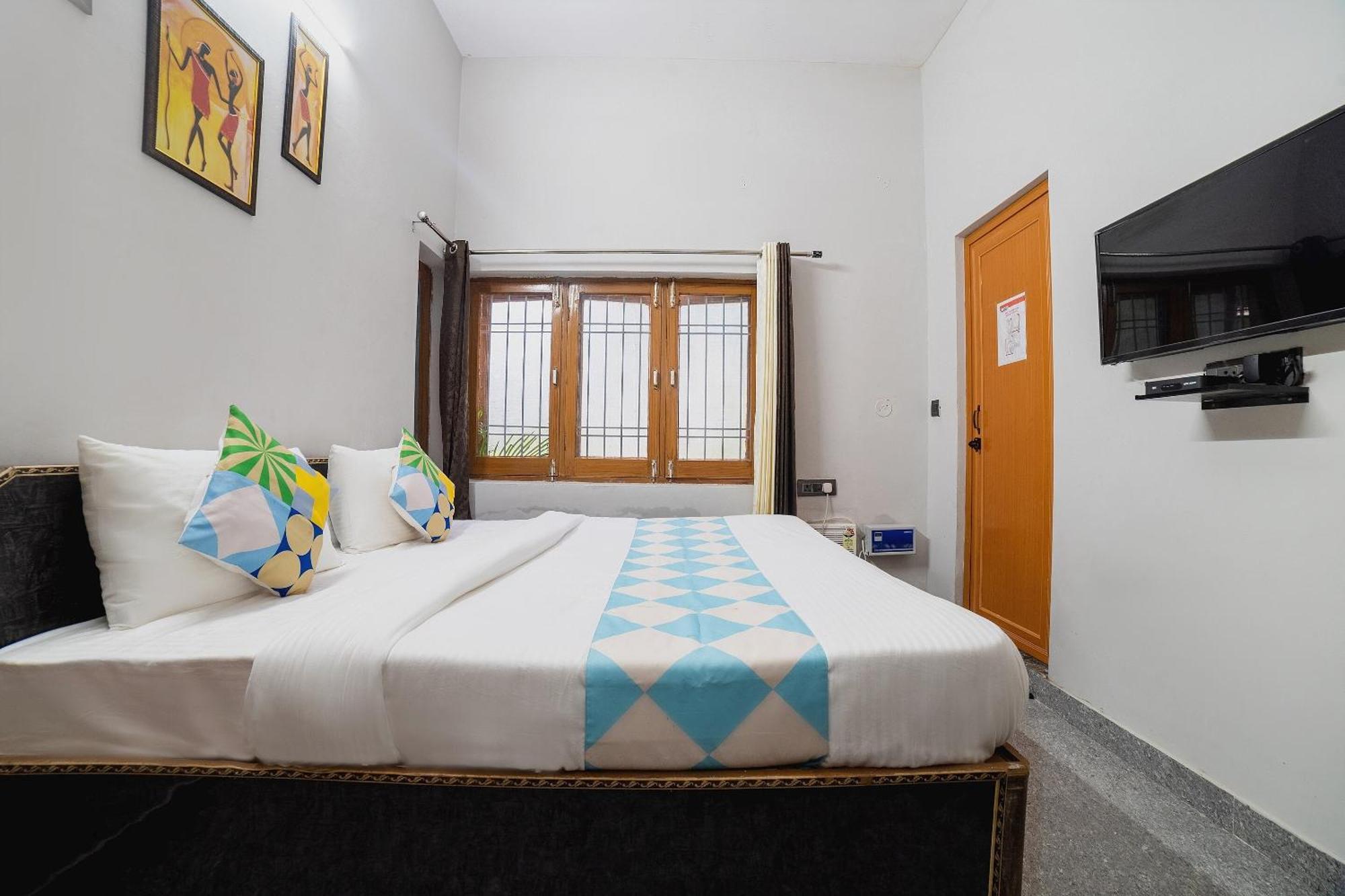 Hotel O Home Gautam Homestay Ντεχραντούν Εξωτερικό φωτογραφία
